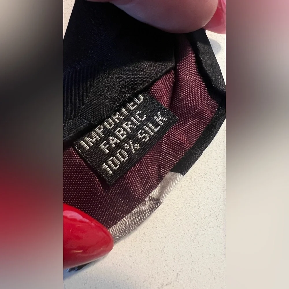 Van Heusen classic collection Black and Gray Tie